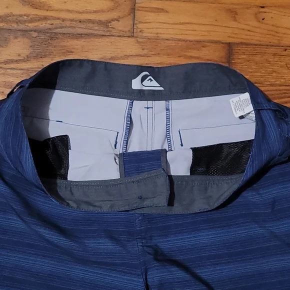 Quicksilver amphibians baggies - Picture 3 of 5